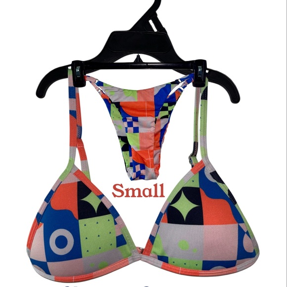 Bikini Set - Picture 3 of 3